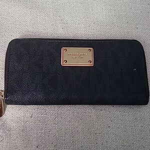 MK wallet